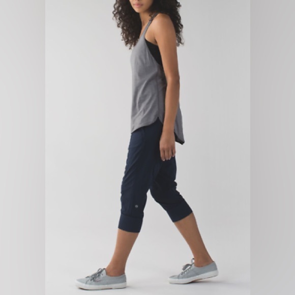 Lululemon black lightweight Flux joggers size 6 - Picture 1 of 6